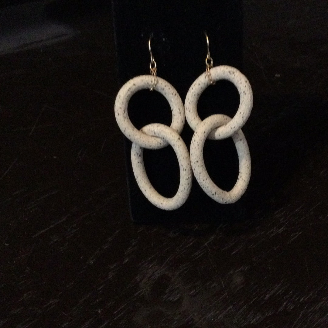 Amy Sanders de Melo CADENA chain link earrings