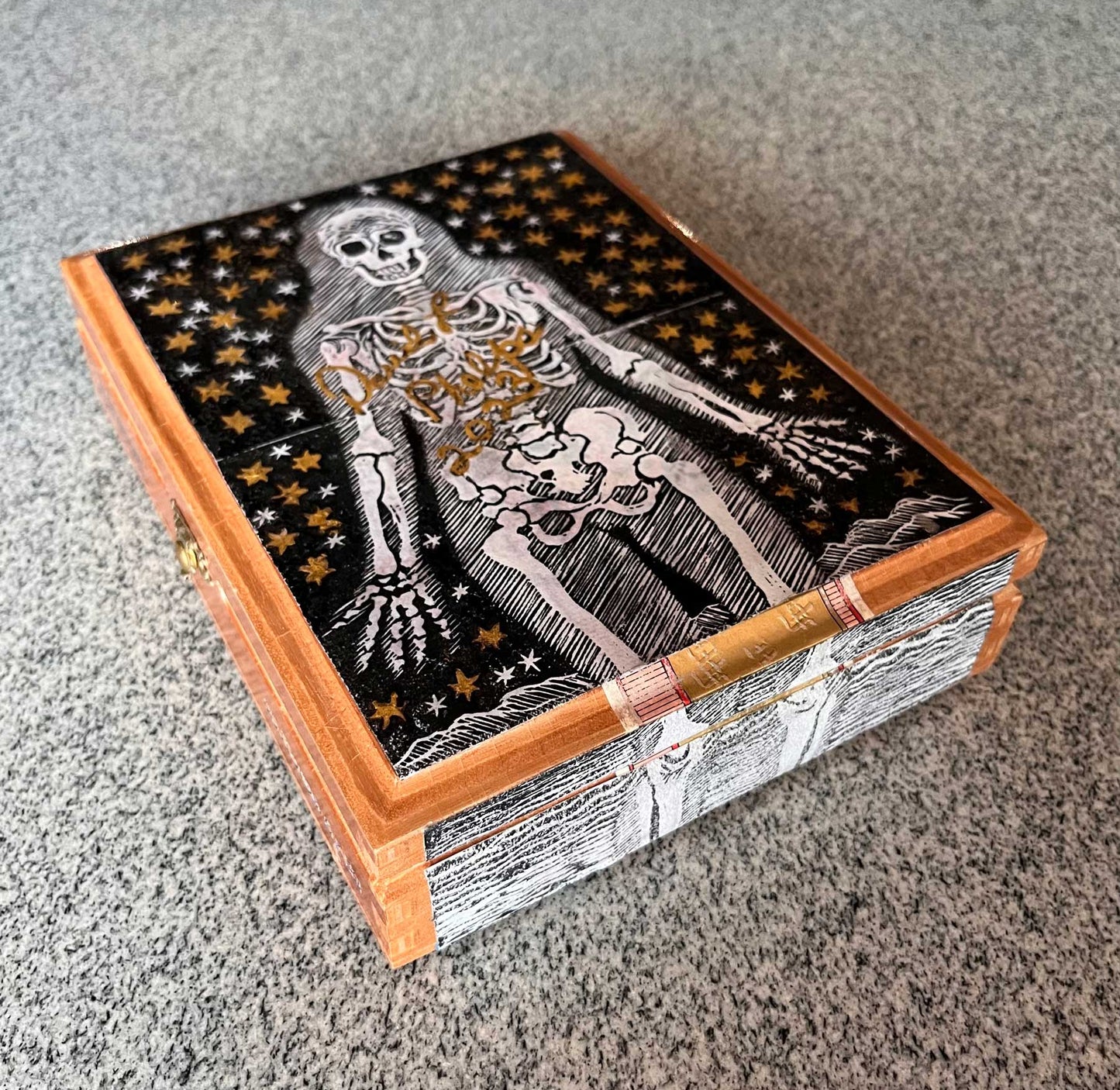 Exquisite Box by David Phelps